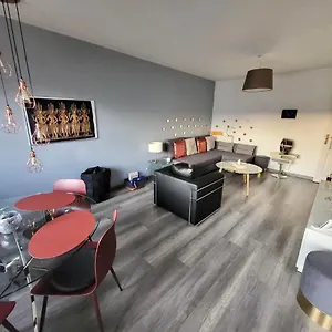 Tichnich - 2 Bedrooms - 1 Min Away From Train Station Appartement Annemasse