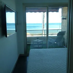 Appartement Front De - Emplacement Prise - T2 Moderne Et Climatise - A Pied, Bandol
